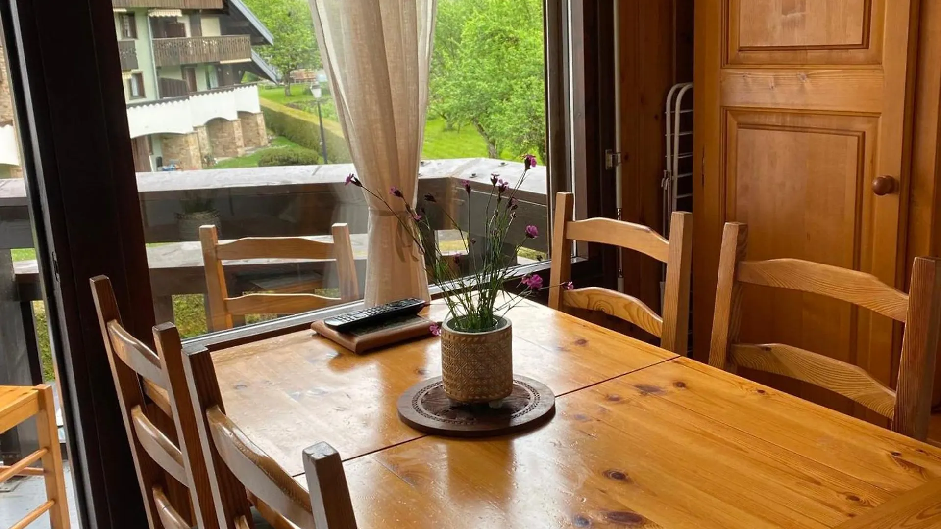 Charmant Appartement 2 Pieces Avec Wifi Et Parking - Fr-1-629-27 Самоен 0*,  Франция